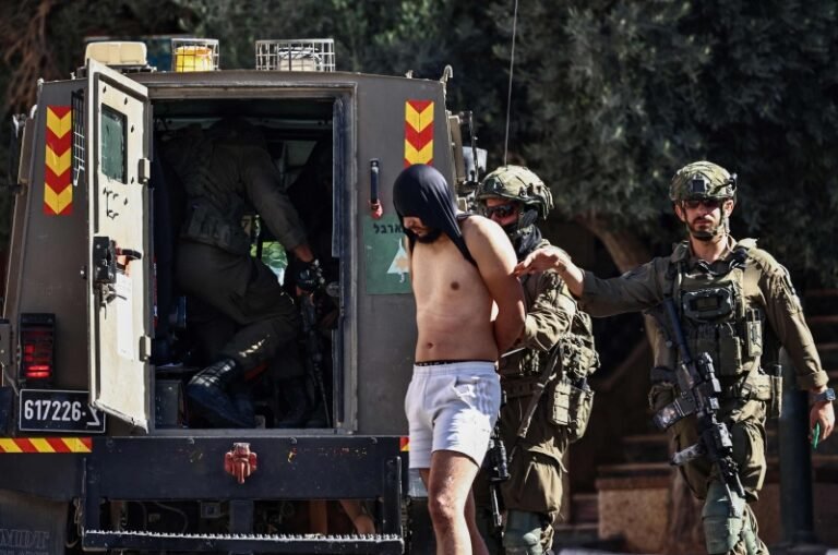 الجيش-الإسرائيلي-يقتحم-مدنا-وبلدات-في-الضفة-الغربية-ويعتقل-فلسطينيين.jpg