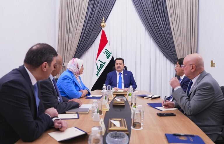 الحكومة-تدرس-استثمار-الأرصدة-بالمصارف-العراقية-في-مشاريع-البنى-التحتية.jpeg