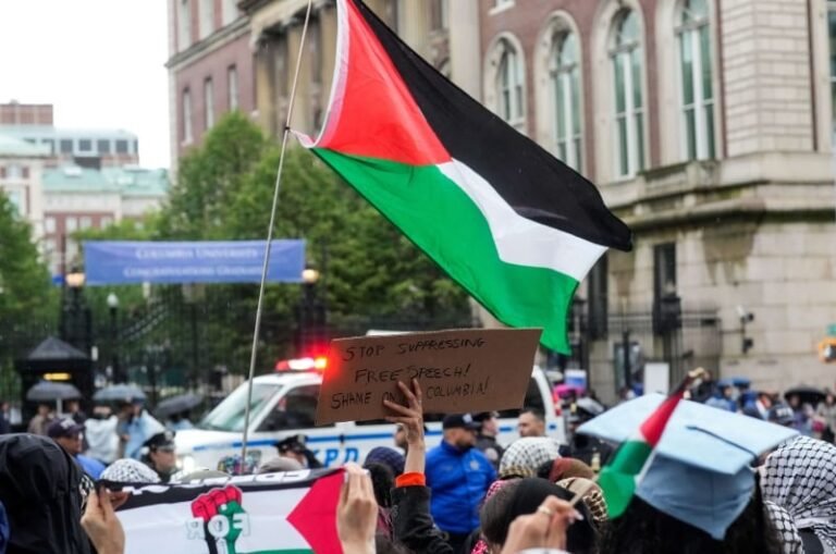 محكمة-أمريكية-تقضي-بعدم-قانونية-محاولة-ترحيل-طلاب-مؤيدين-لفلسطين.jpg