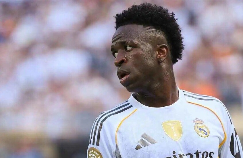 مفاجأة-ريال-مدريد-يحدد-سعر-بيع-فينيسيوس-جونيور-رغم-استعادة.jpg