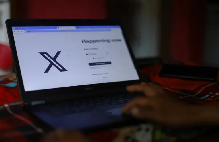 انقطاعات-في-شبكة-التواصل-الاجتماعي-إكس-في-عدة-دول-حول.webp