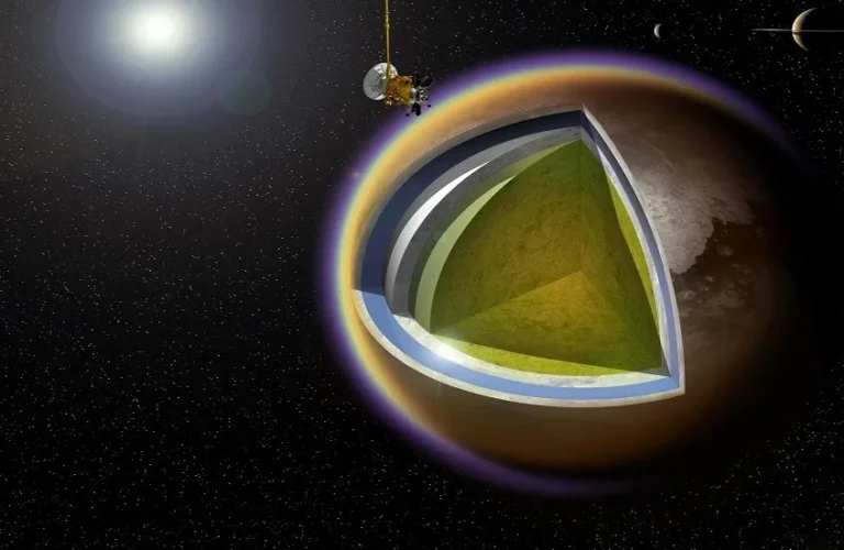 علماء-يكتشفون-أدلة-على-وجود-حياة-محتملة-على-زحل.webp