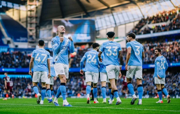 مانشستر-سيتي-يكتسح-وست-هام-3-0-ويعتلي-الصدارة-مؤقتاً.webp