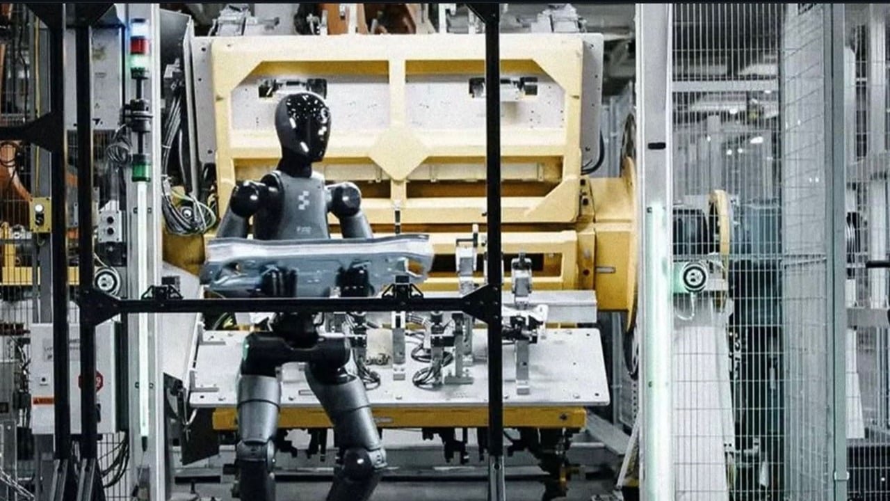 الروبوت-أبولو-يسكن-مصانع-BMW-وينجز-1500-ساعة-عمل-بدون.jpeg
