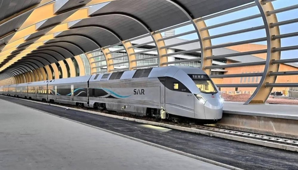 قطارات-السعودية-تنقل-467-مليون-راكب-بالربع-الأخير-من-2025.jpg