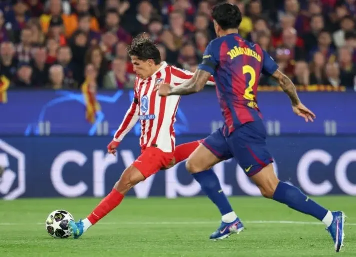 أتلتيكو-مدريد-يتغلب-على-برشلونة-في-دوري-أبطال-أوروبا.webp