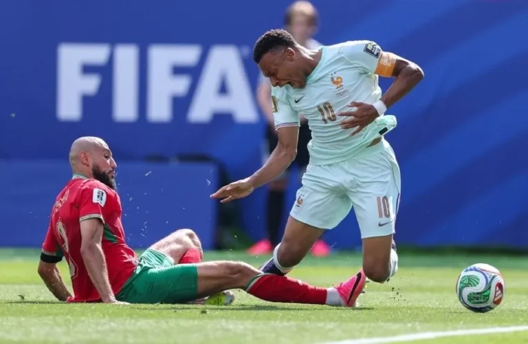 بعد-استبداله-أمام-المغرب-مبابي-يحسم-موقفه-من-المشاركة-في.webp