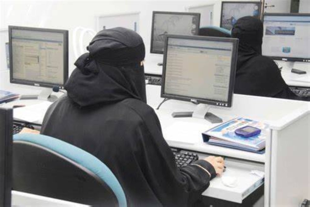 125-ألف-وظيفة-رقمية-كيف-تصطاد-الإعلانات-الوهمية-بياناتك.jpg