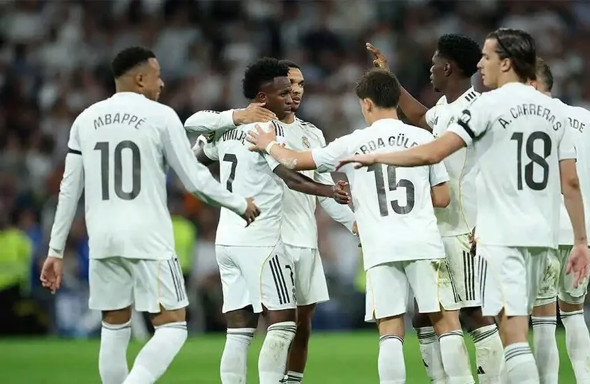 رسميا-ريال-مدريد-يعلن-رحيل-أحد-حراسه.webp